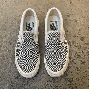 Optical Illusion checkerboard Vans sz 9